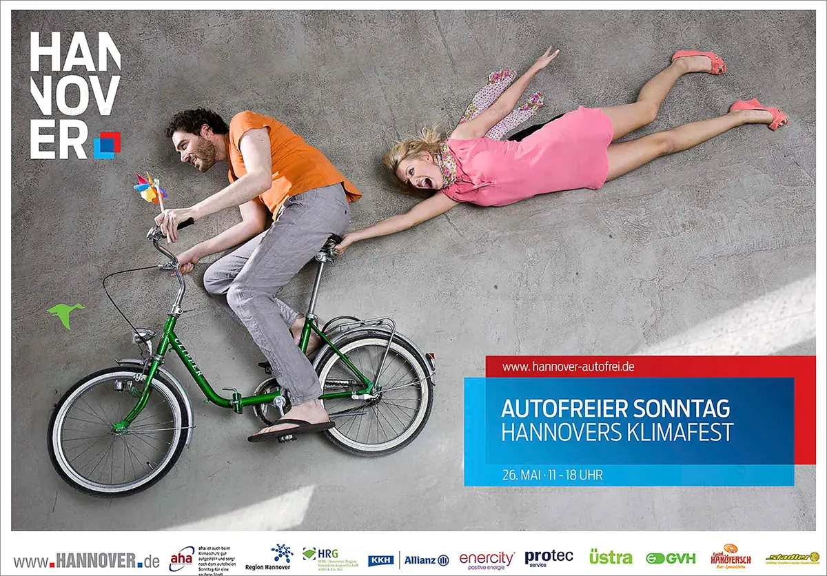 Plakat „Autofreier Sonntag – Hannovers Klimafest“ der Landeshauptstadt Hannover